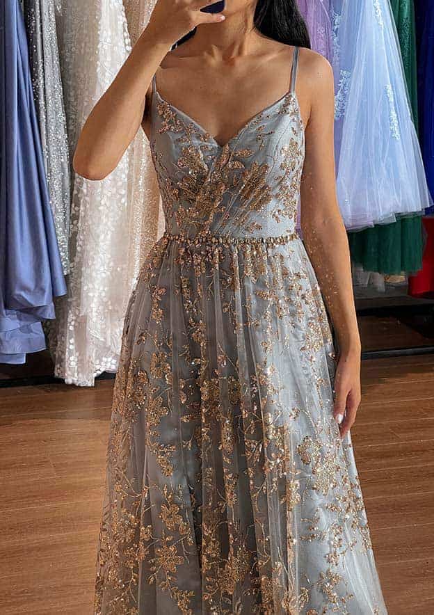 Vestido de fiesta de tul con escote en V, sin mangas, cola de corte y bordado con lentejuelas abiertas